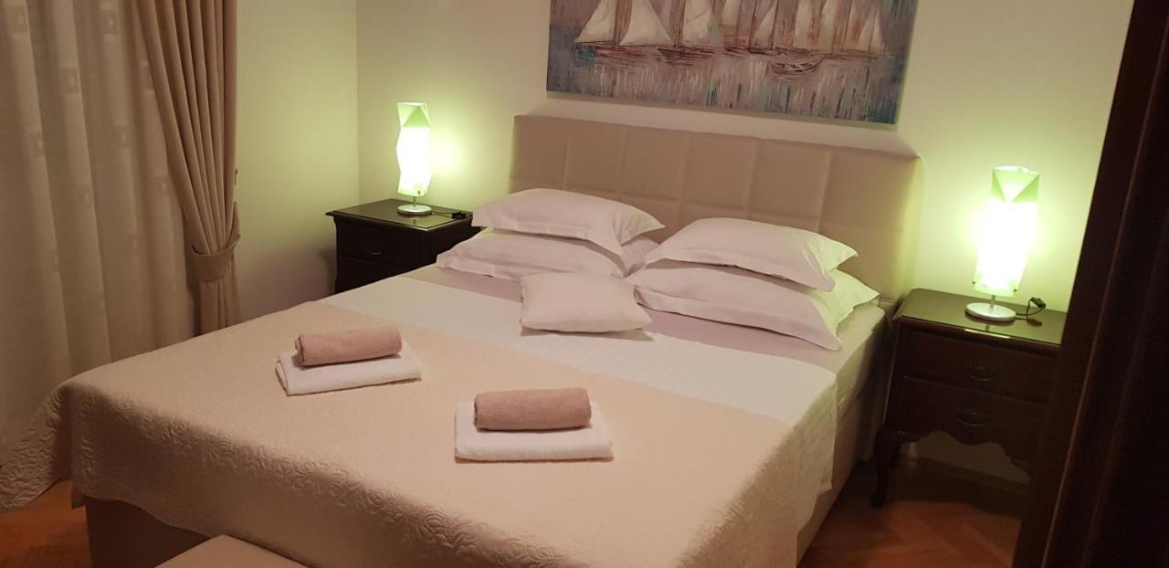 Apartman Matilda กราดัซ ภายนอก รูปภาพ
